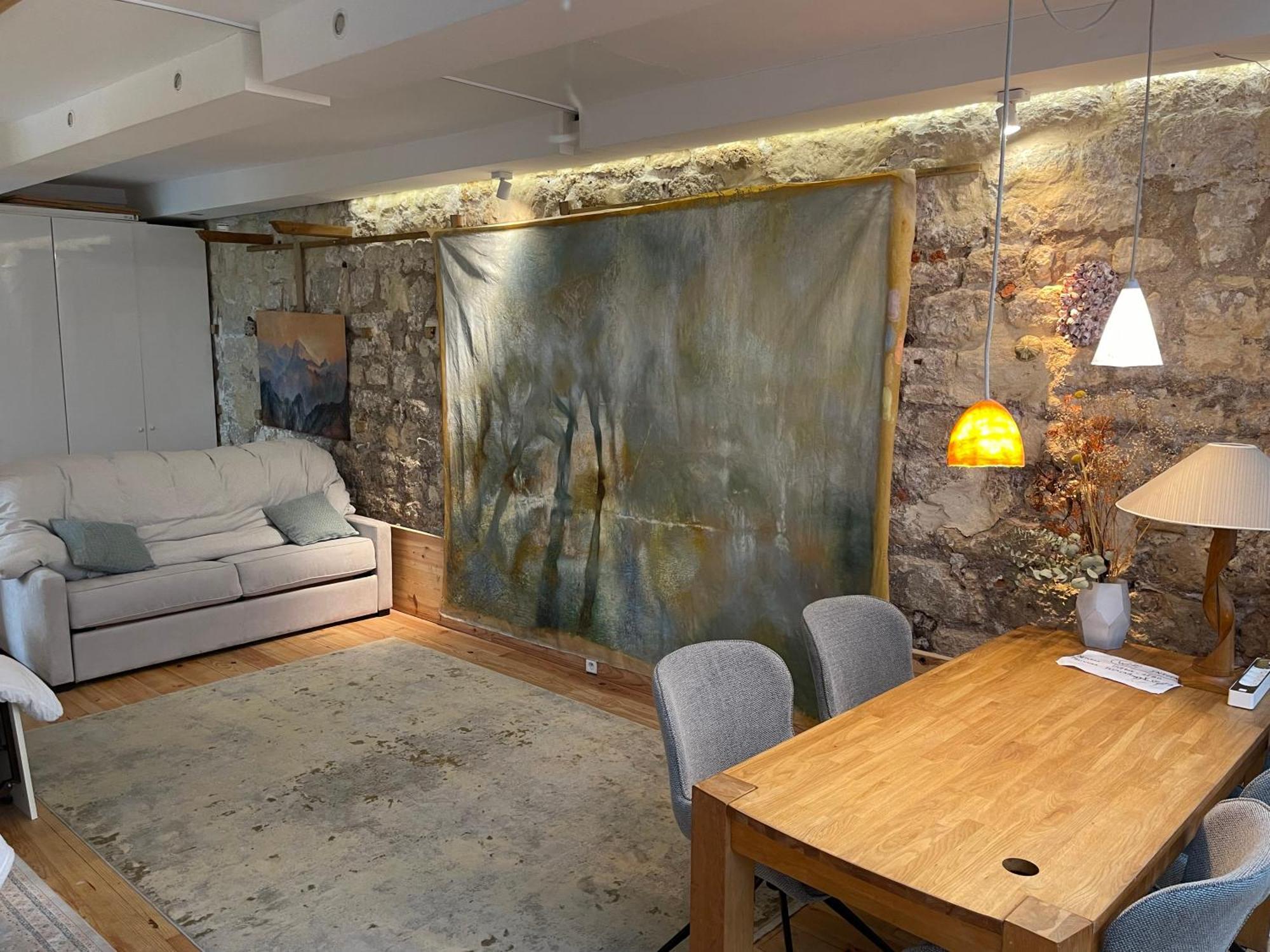 Eleusis-paris Apartment *
